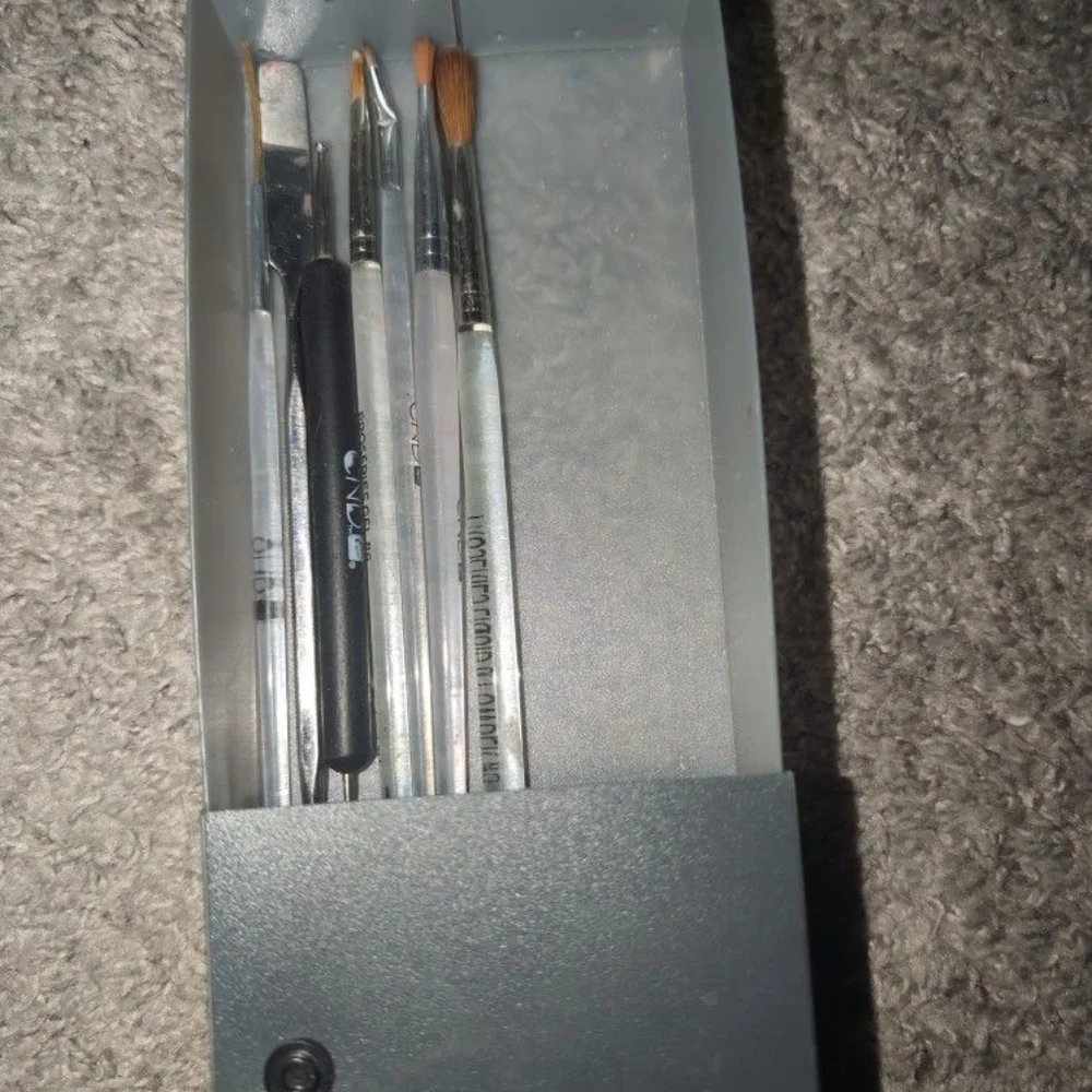 Set of Nail Art Brushes and Tools - Picture 2 of 2